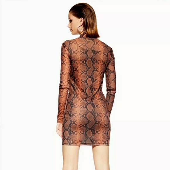 Topshop Dresses & Skirts - NWT Topshop Animal print mini dress long sleeved lined bodycon SZ 6
